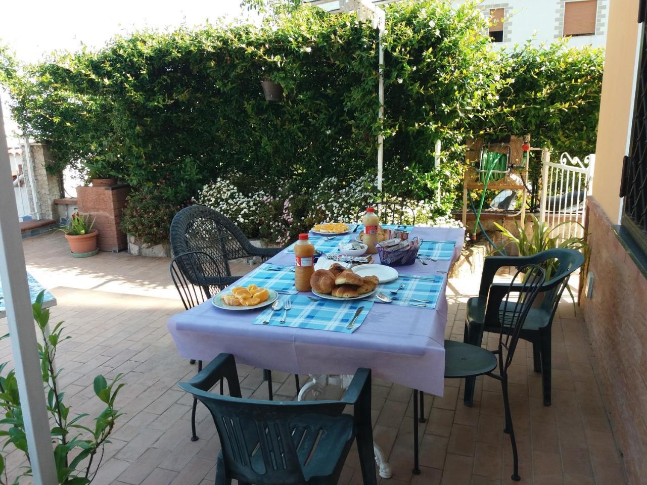 לינה וארוחת בוקר ויקו אקוונסה Garden On The Sea מראה חיצוני תמונה